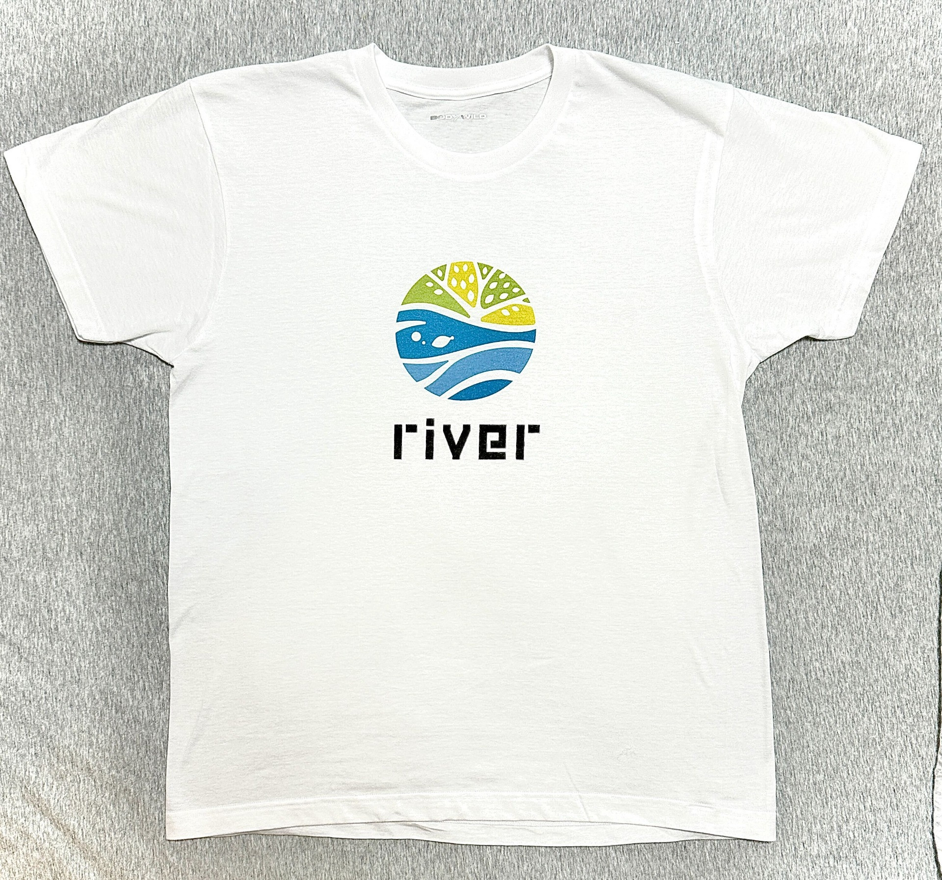 新しいＴシャツを制作しました。